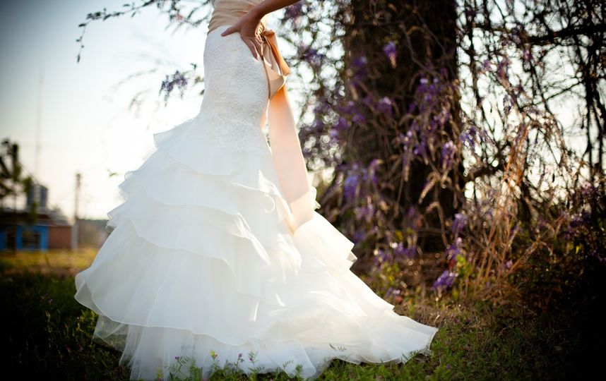 В США невеста в свадебном платье пришла на могилу жениха. Фото Pixabay.com