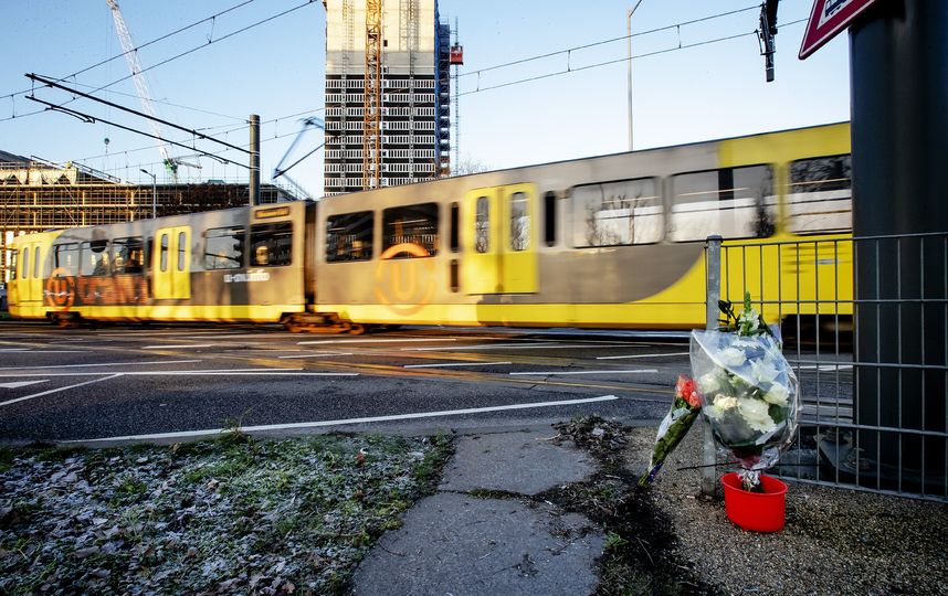 В результате стрельбы в трамвае погибли 3 человека. Фото AFP