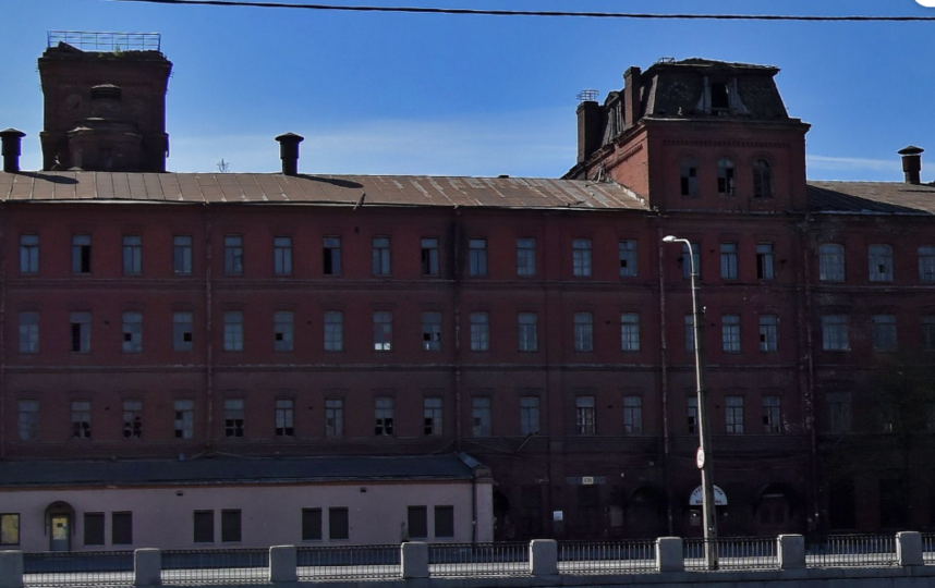 Здание бывшей фабрики. Фото Яндекс.Панорамы