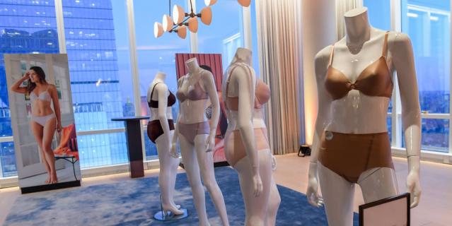 Фестиваль Lingerie Fashion Week будет идти до 14 апреля. Фестиваль Lingerie Fashion Week будет идти до 14 апреля.