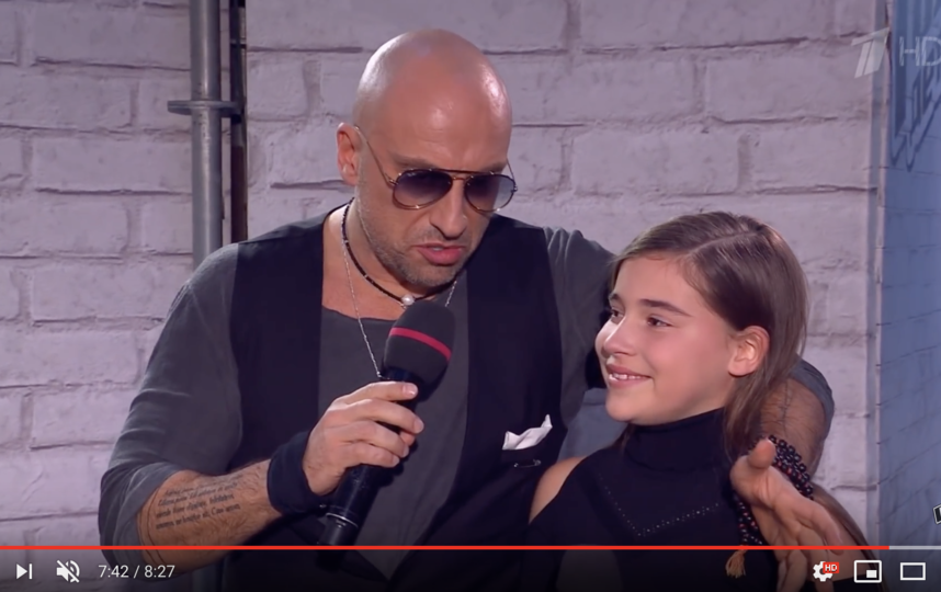 Микелла Абрамова и Дмитрий Нагиев. Фото скриншот с официальной странички 