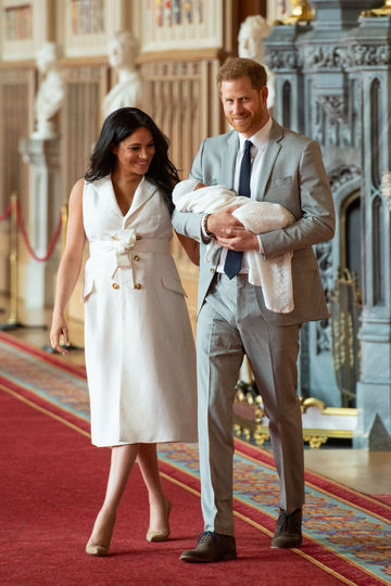 Меган Маркл и принц Гарри с новорожденным ребенком. Фото Getty