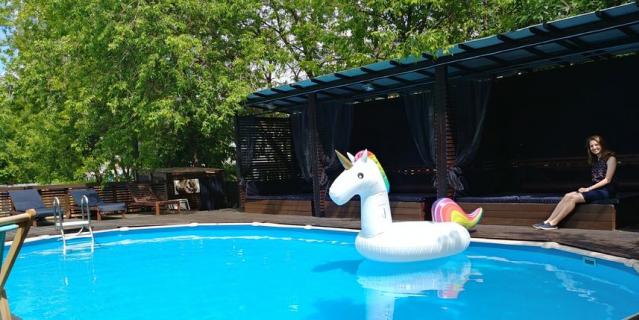 The Pool во "Флаконе". The Pool во "Флаконе".