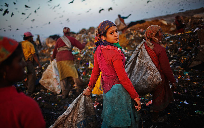 На мусорной куче в Газипуре. Фото Getty