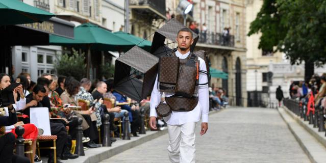 Показ LOUIS VUITTON. Показ LOUIS VUITTON.
