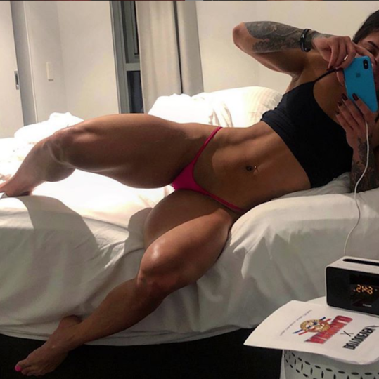Бахар Набиева. Фото Скриншот Instagram/bakharnabieva "Попка как у Ким!": популярный украинский блогер шокировала фотографией своих ягодиц