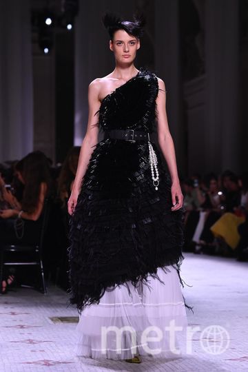 Показ коллекции Givenchy. Фото "Metro"