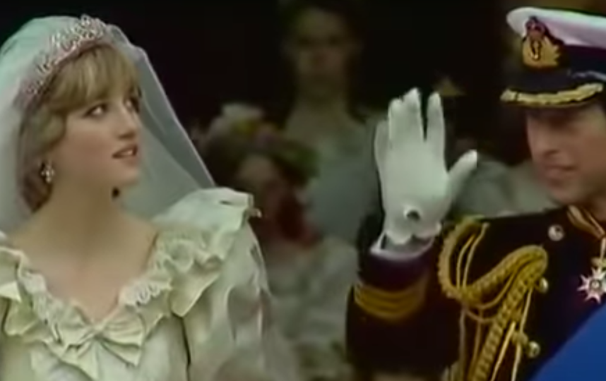 Кадры свадьбы принца Чарльза и принцессы Дианы. Фото Скриншот Youtube