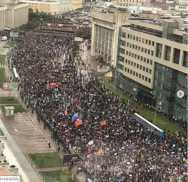 Митинг на Сахарова в Москве собрал 20 тысяч участников. Фото instagram.com/special__opinion/