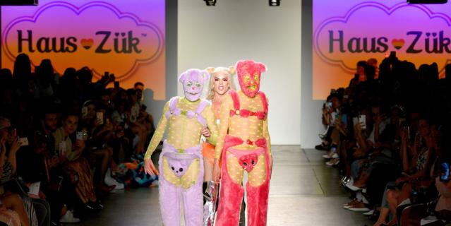 Показ Global Fashion Collective. Показ Global Fashion Collective.