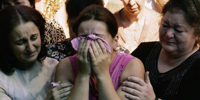 Кадр из 2004-го года, когда события в Беслане потрясли всю страну. Кадр из 2004-го года, когда события в Беслане потрясли всю страну.