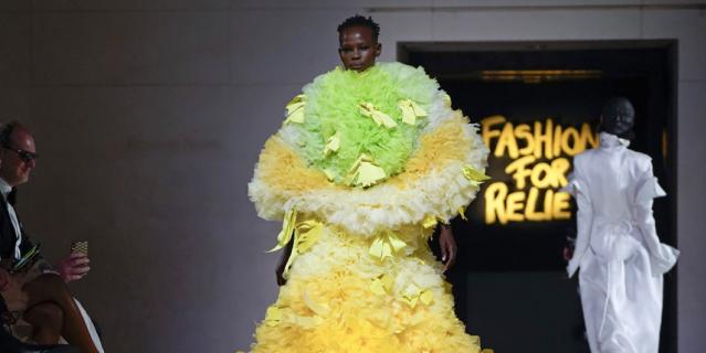Шоу Fashion For Relief. Шоу Fashion For Relief.