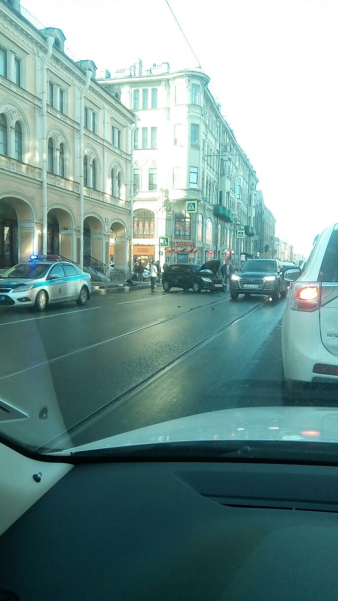 Водитель пытался скрыться от полицейских. Фото vk.com
