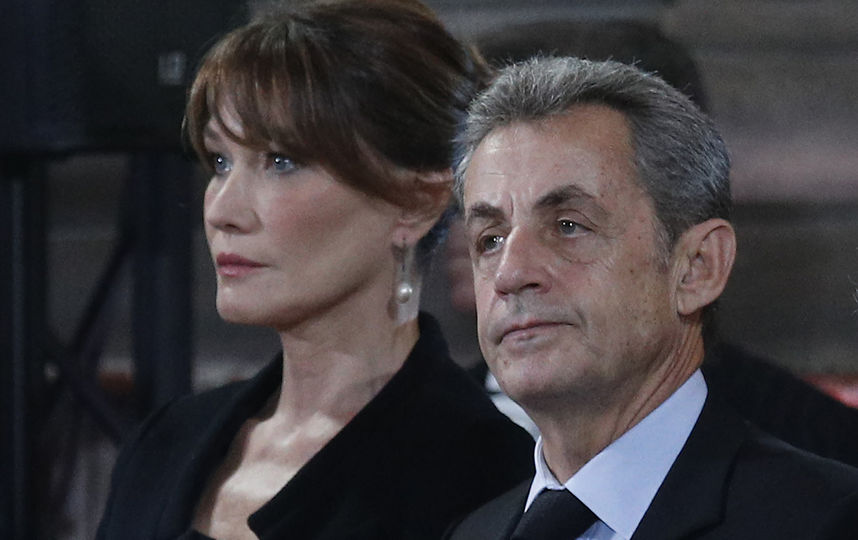 Николя Саркози с женой. Фото AFP