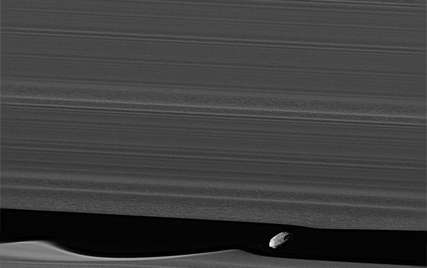 Одна из лун Сатурна. Архивное фото. Фото Getty