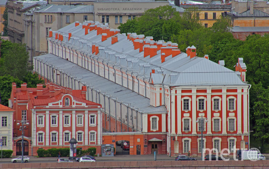 Историческое здание 12 коллегий, в том числе в котором размещается СПбГУ. Фото | wikipedia | Александр Савин, "Metro"