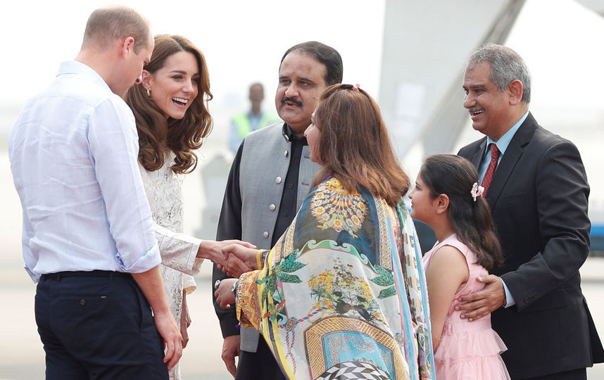 Принц Уильям и Кейт Миддлтон прилетели в Лахор. Фото Getty