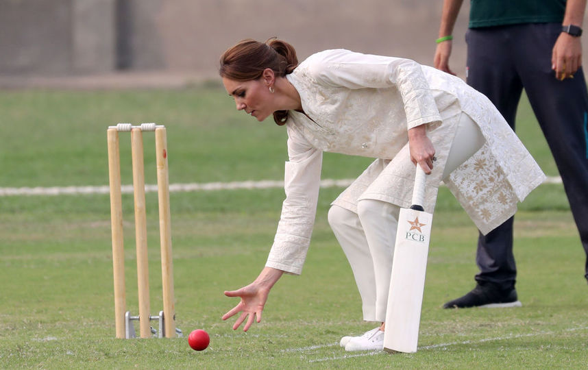 Кейт Миддлтон и принц Уильям на крикете. Фото Getty
