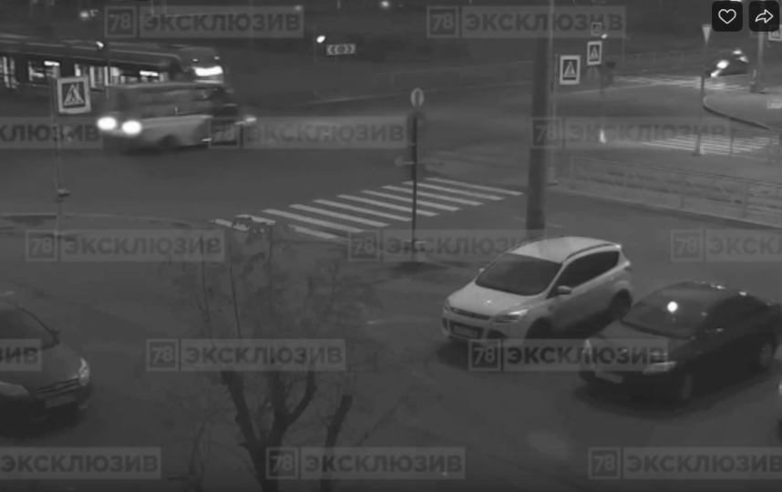 16 человек пострадали в ДТП с маршруткой в Петербурге. Фото vk.com/spb_today