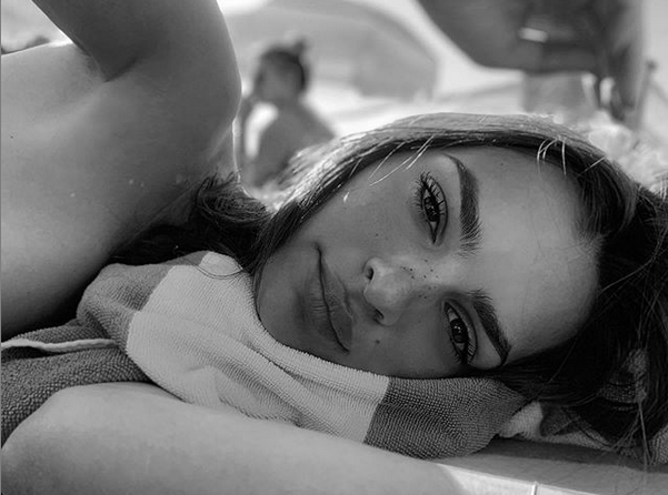 Популярная топ-модель Эмили Ратаковски. Фото скриншот: instagram.com/emrata/