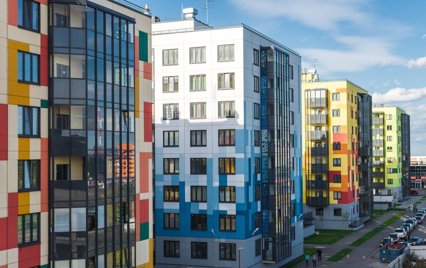 Яркие и нестандартные фасады выделяют новые жилые комплексы среди конкурентов. Фото ГК "ЛЕНСТРОЙТРЕСТ"