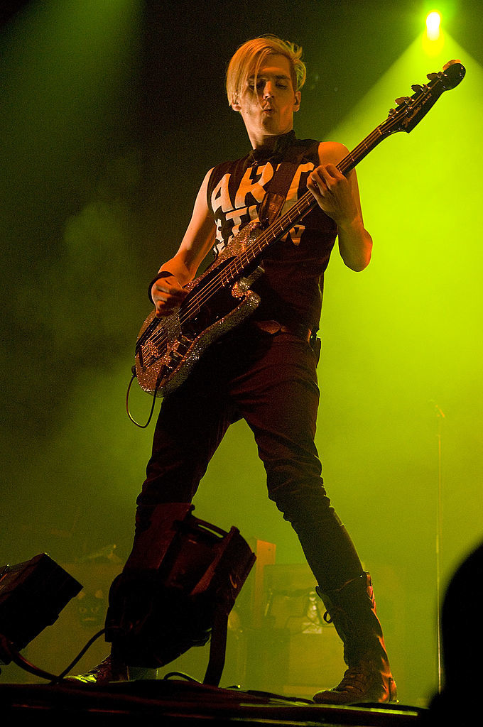 Майки Вэй, бас-гитарист рок-группы My Chemical Romance. Фото Getty