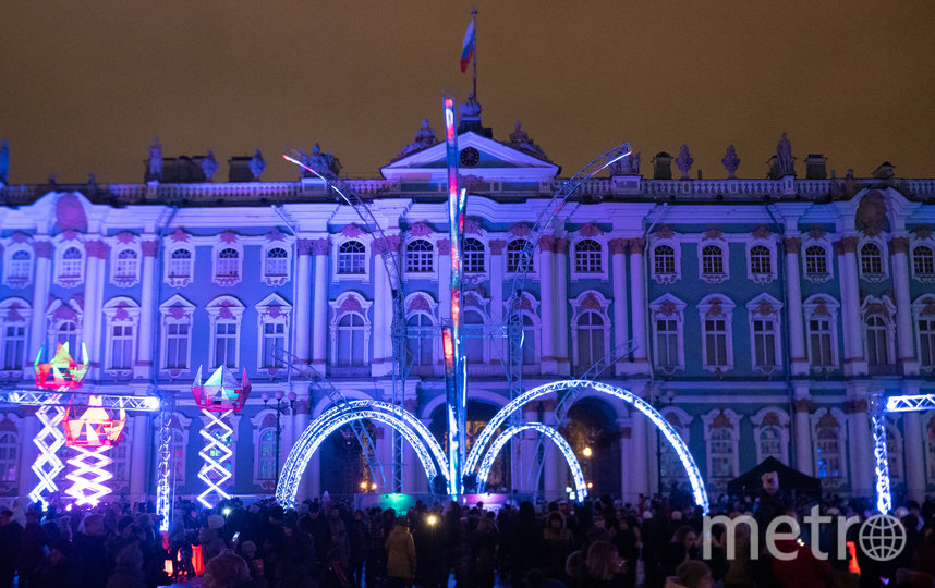 В Петербурге начался фестиваль света. Фото Святослав Акимов, "Metro"