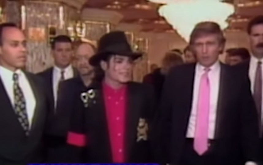 Дональд Трамп и Майкл Джексон. Фото скриншот https://www.youtube.com/watch?v=z-yXx57VS3U, Скриншот Youtube