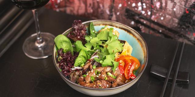 Салат с говядиной и баклажанами. Салат с говядиной и баклажанами.