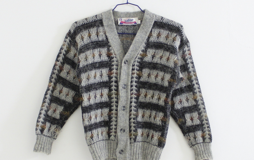 В «Лисах-сектантах» продают вещи-унисекс: возможно, такой свитер раньше носил ваш дедушка – но теперь эта вещь снова в моде. Фото secta_lis