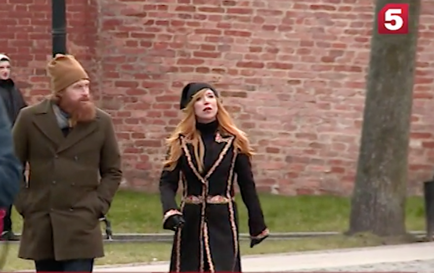 Кристофер Хивью в Новгороде. Фото Скриншот видео Пятого канала.