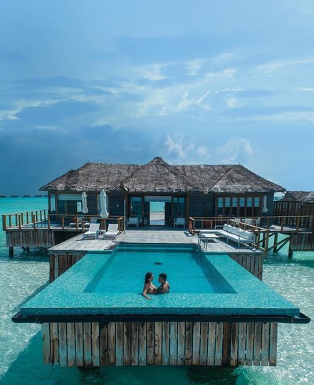 Conrad Maldives Rangali Island resort. Фото скриншот @conrad_maldives