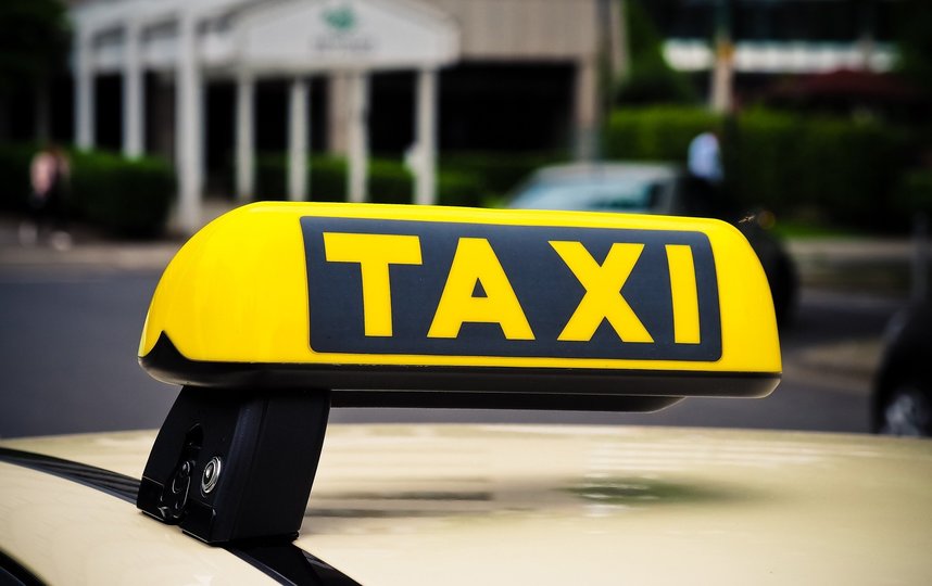 Роскачество провело исследование мобильных приложений для заказа такси. Фото pixabay.com