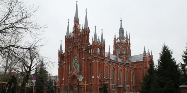Римско-католический Кафедральный собор строили десять лет – с 1901-го по 1911 год. Римско-католический Кафедральный собор строили десять лет – с 1901-го по 1911 год.