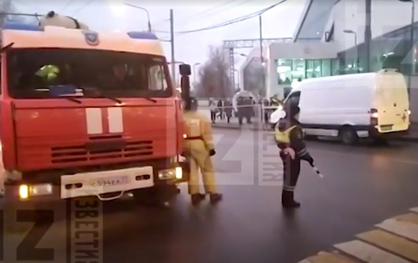 Сбивший насмерть пешеходов в Москве водитель имеет 12 штрафов за превышение скорости. Фото скриншот видео www.5-tv.ru/