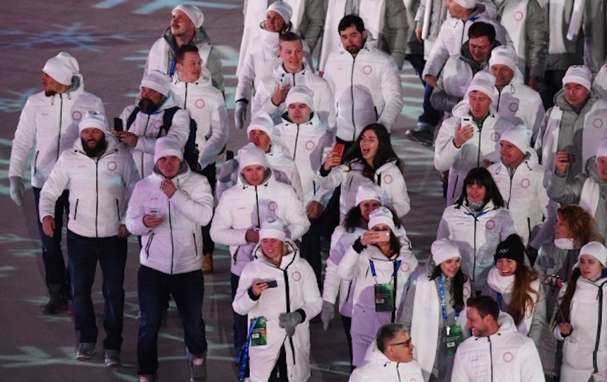 Российские спортсмены на церемонии закрытия XXIII зимних Олимпийских игр в Пхенчхане, где наша команда также выступала в нейтральном статусе. Фото РИА Новости