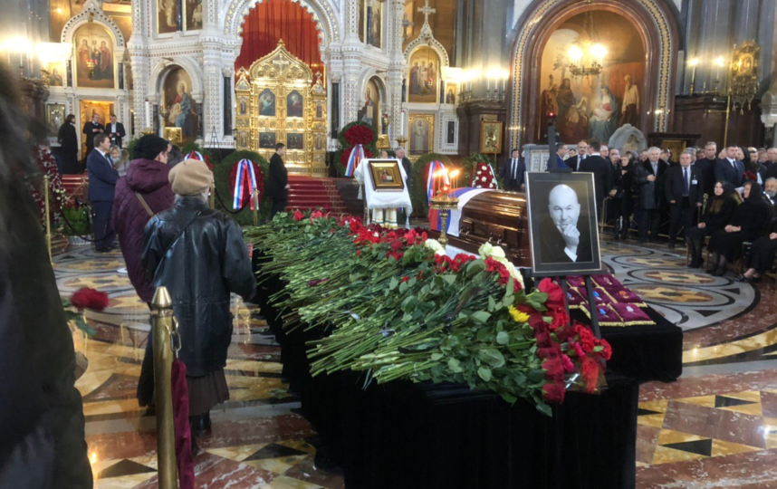 В Москве в храме Христа Спасителя проходит прощание с Юрием Лужковым. Фото Мария Беленькая, "Metro"