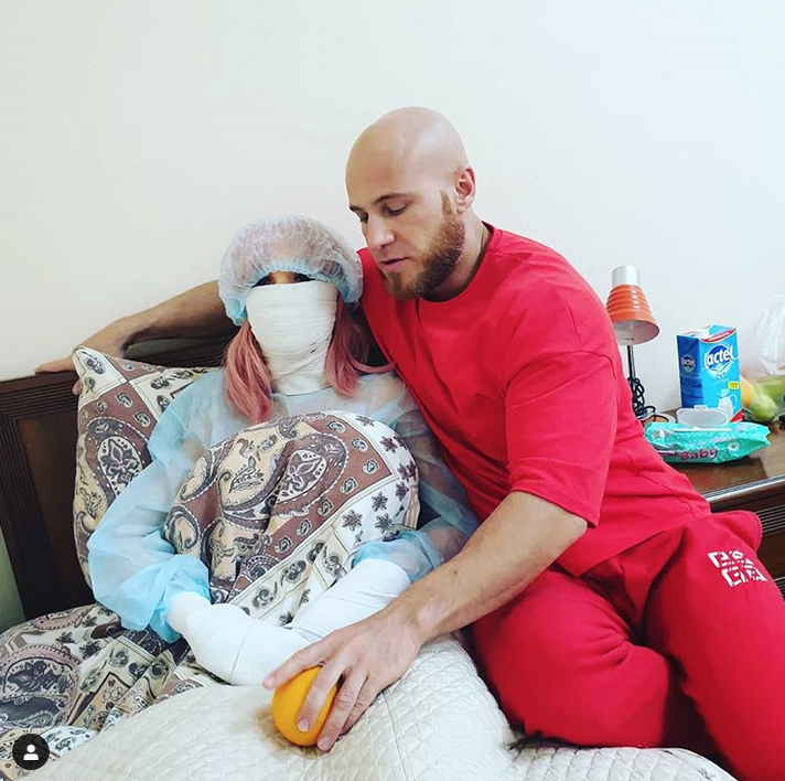 Бодибилдер из Казахстана женится на секс-кукле. Фото Скриншот Instagram: @margo_party