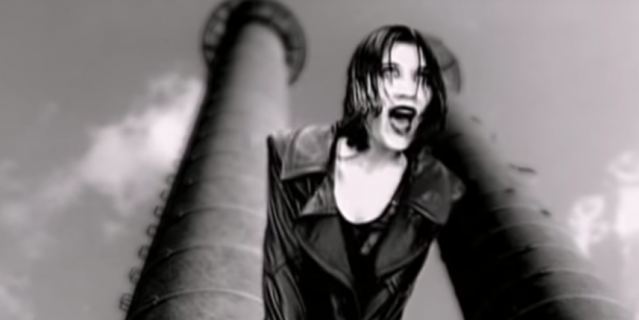 Кадр из клипа на песню "Ворона".