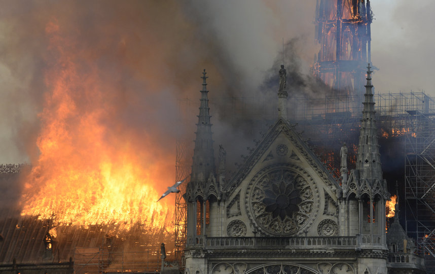 15 апреля мaсштабный пожар испепелил одну из главных достопримечательностей Франции. Фото Getty
