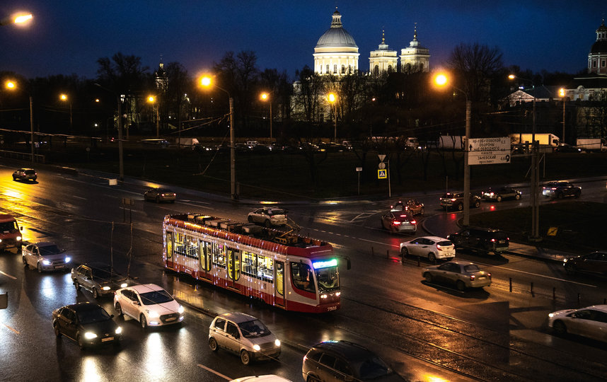 Трамваи "призывают" новогоднюю погоду в город. Фото СПб ГУП «Горэлектротранс»,, Предоставлено организаторами