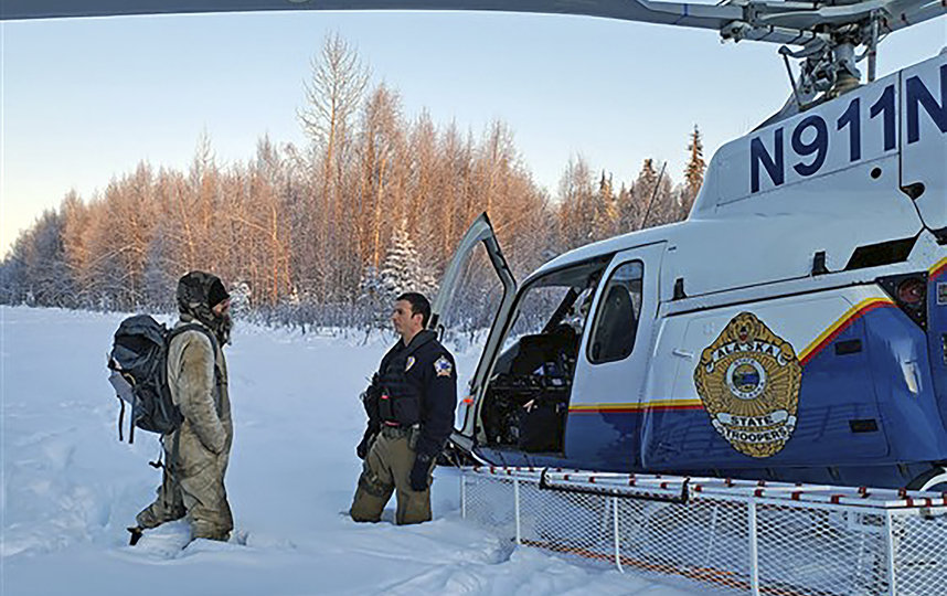 На Аляске спасли мужчину, которому пришлось выживать на морозе в отдалённой местности три недели. Фото AFP