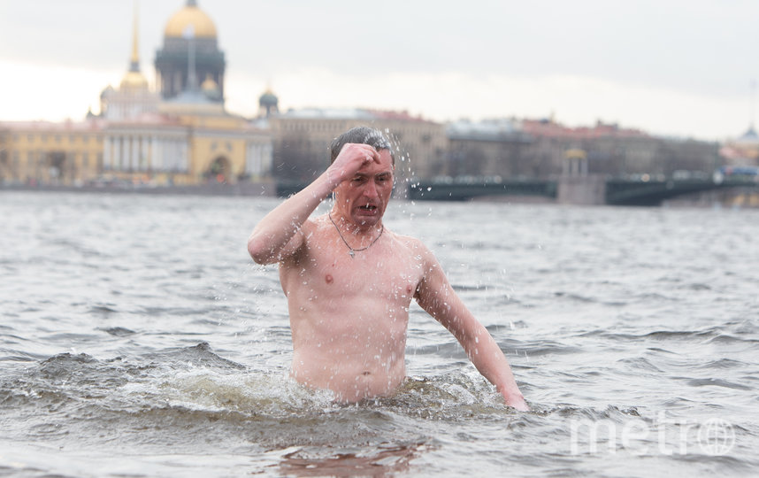 Как петербуржцы встретили Крещение. Фото Святослав Акимов, "Metro"