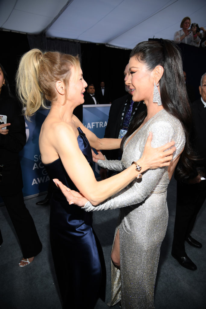 SAG Awards-2020. Рене Зеллвегер и Кэтрин Зета-Джонс. Фото Getty