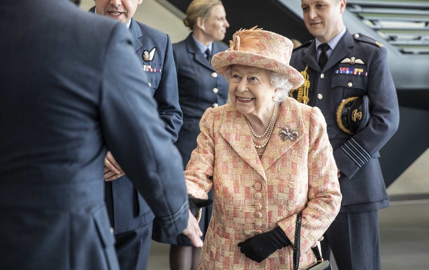Королева Елизавета II посетила базу Мархэм в Норфолке. Фото Getty