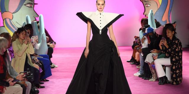 Показ Christian Siriano в Нью-Йорке. Показ Christian Siriano в Нью-Йорке.