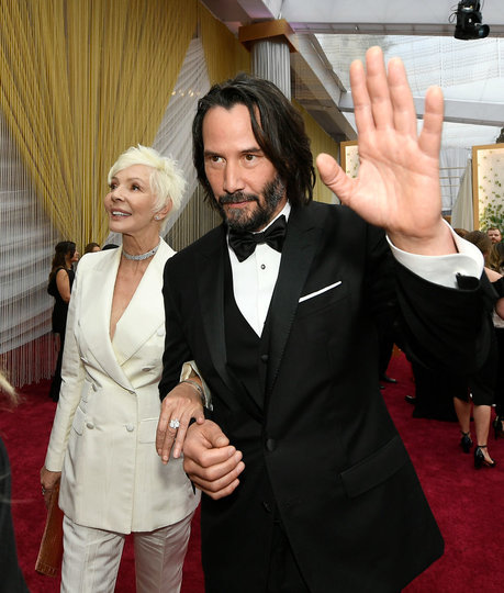 Киану Ривз на "Оскаре" появился с мамой. Фото Getty