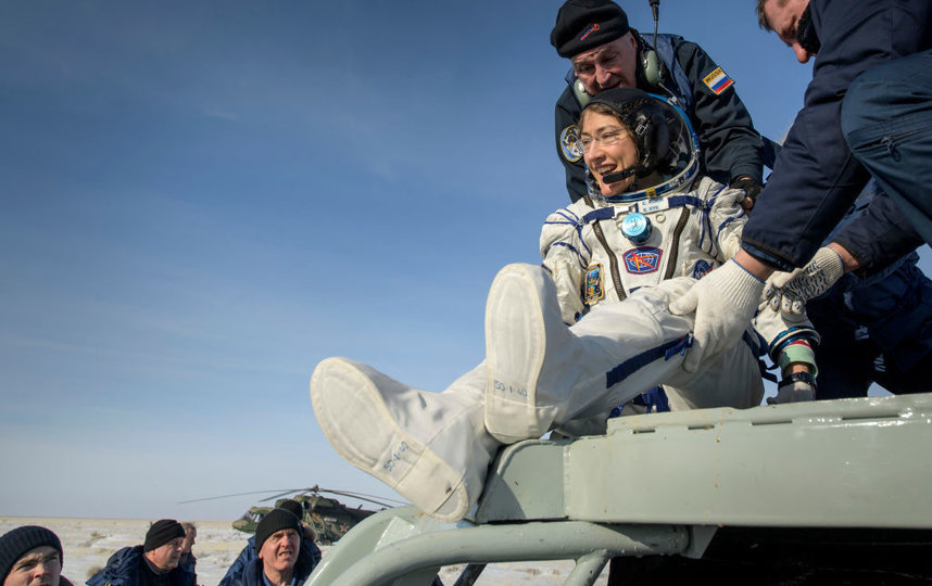 Кристина Кук вернулась с орбиты 6 февраля. Фото Getty