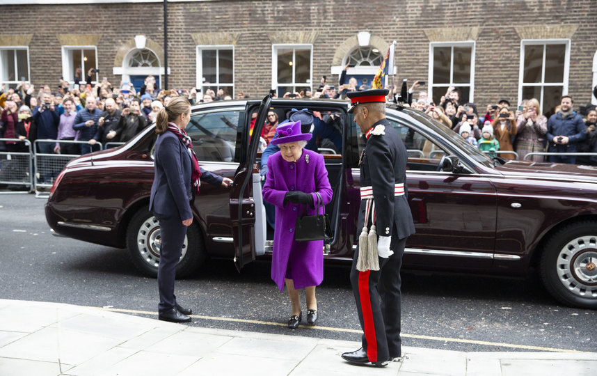 Елизавета II посетила Королевскую больницу. Фото Getty