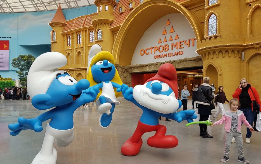 В Москве открылся первый в России тематический парк развлечений. Фото Василий Кузьмичёнок